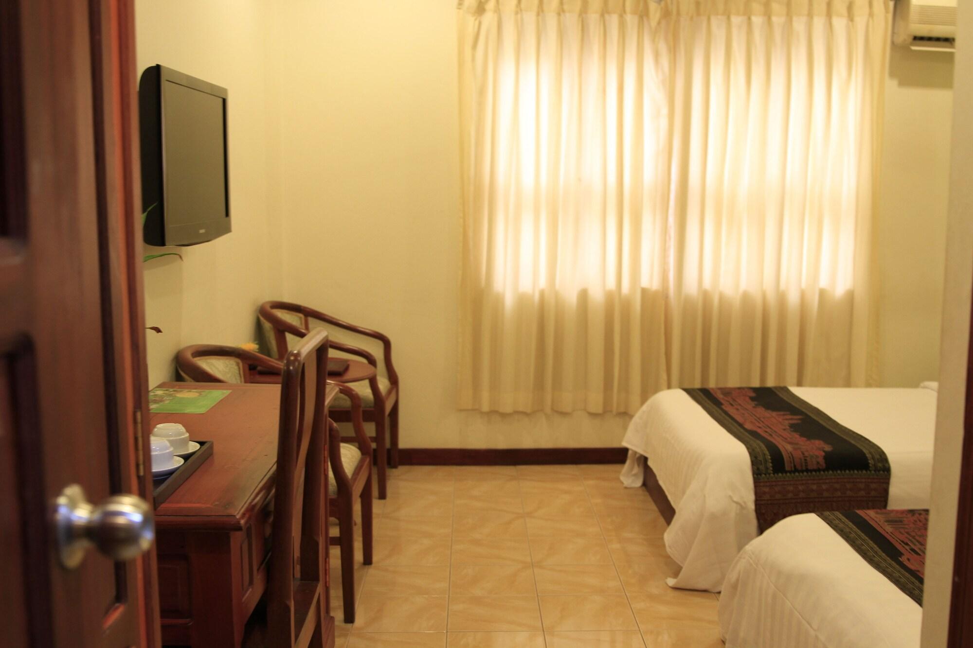 Banyan Leaf Hotel เสียมราฐ ภายนอก รูปภาพ