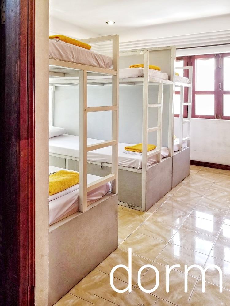 Banyan Leaf Hotel เสียมราฐ ภายนอก รูปภาพ