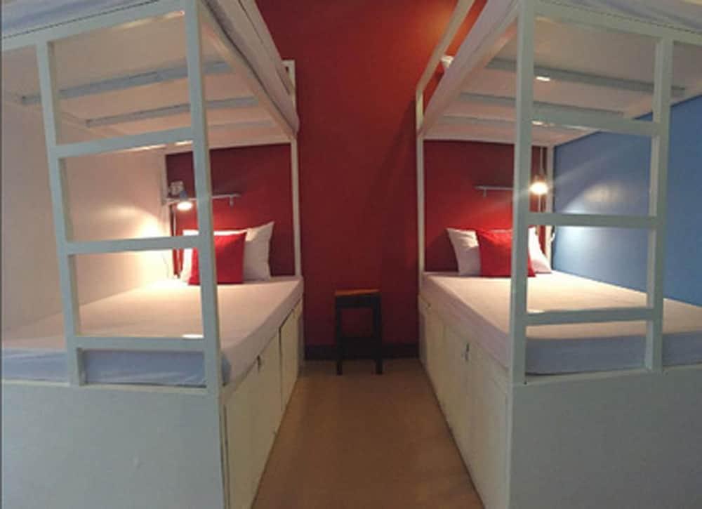 Banyan Leaf Hotel เสียมราฐ ภายนอก รูปภาพ